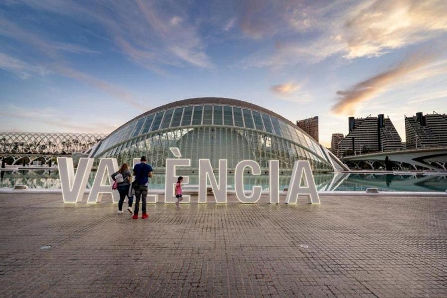 Apartamento Turistico Lux Center Valensiya Dış mekan fotoğraf