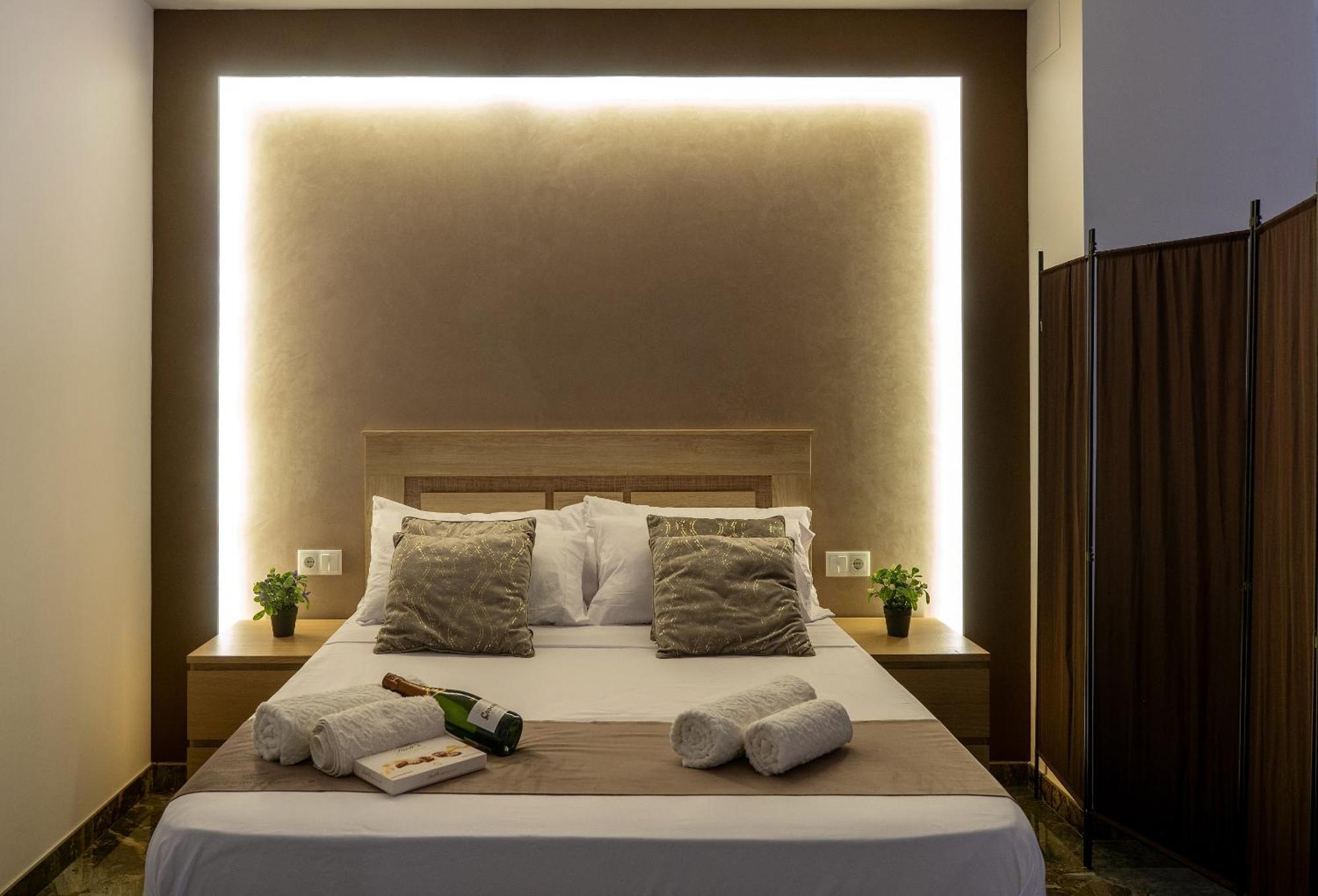 Apartamento Turistico Lux Center Valensiya Dış mekan fotoğraf