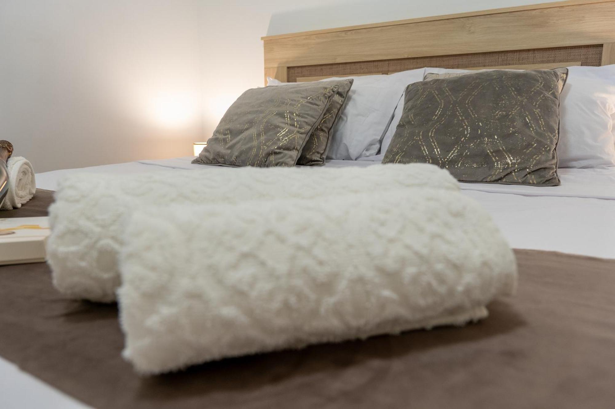 Apartamento Turistico Lux Center Valensiya Dış mekan fotoğraf