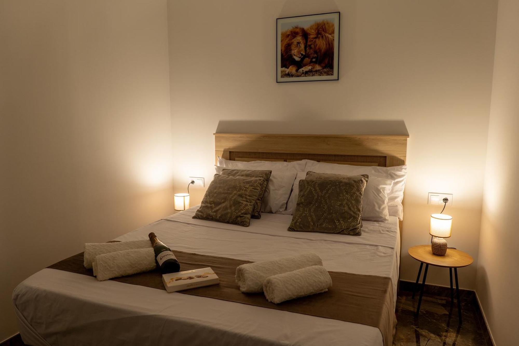 Apartamento Turistico Lux Center Valensiya Dış mekan fotoğraf