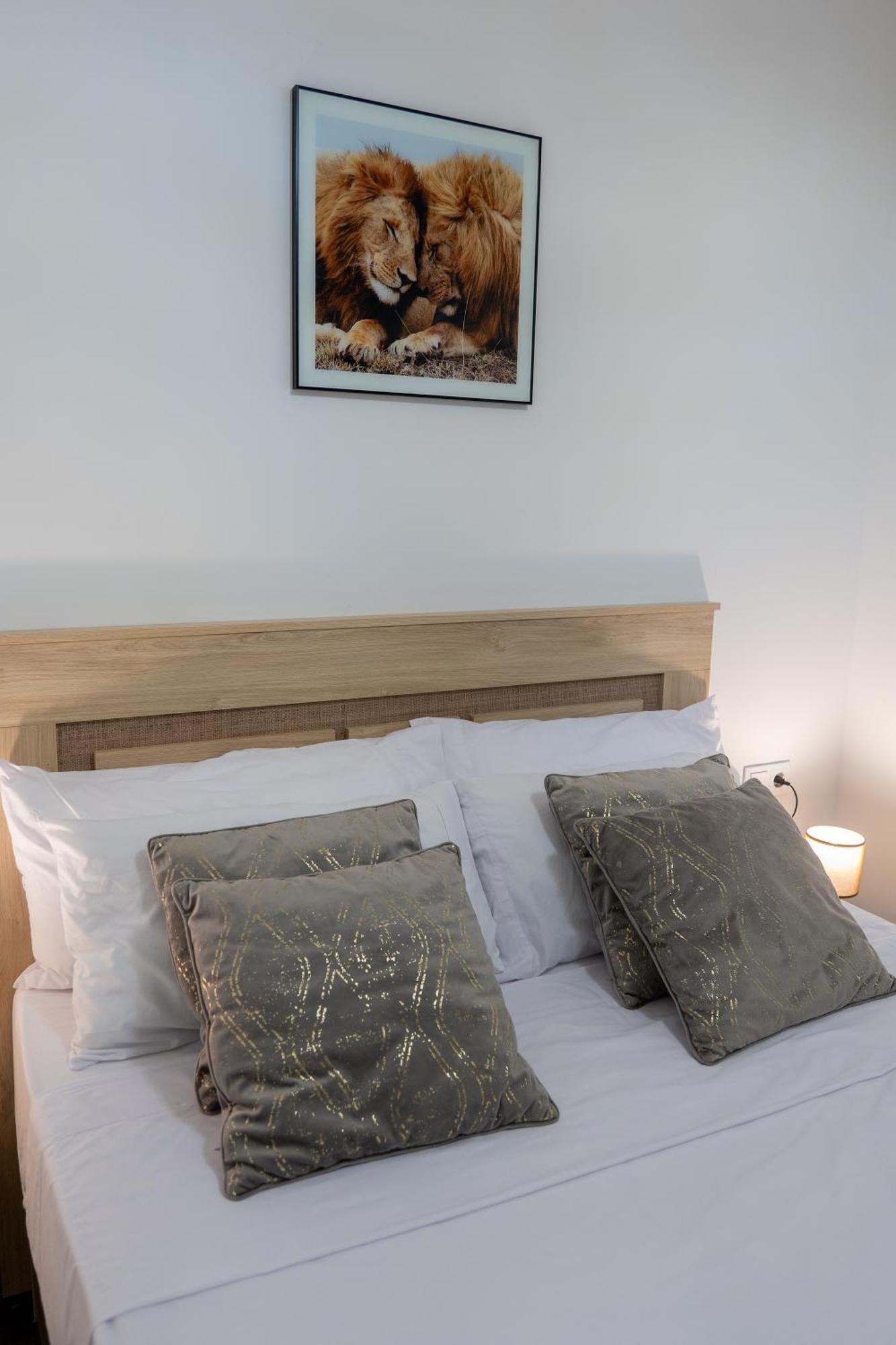 Apartamento Turistico Lux Center Valensiya Dış mekan fotoğraf